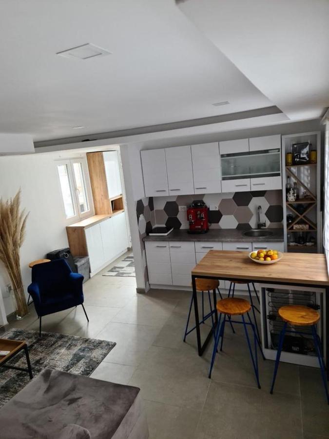 Sea Side Apartment Котор Екстер'єр фото